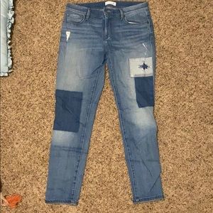 LOFT relaxed skinny jeans w/ patch details. Sz. 4